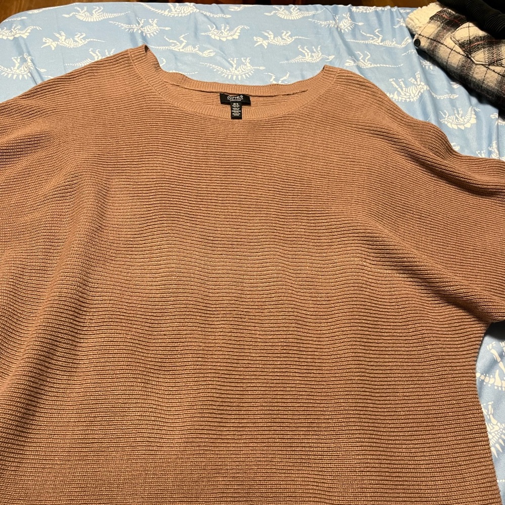 Jones New York Women’s Tan Crewneck Sweater